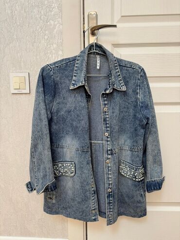 Qadınlar üçün cins pencək - Material: qalın denim (mavi, yuyulmuş