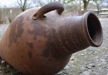 2 ci el konteyner: Antikvar nehrə. Qədimi xalis saxsı nehrə. Ölçüləri: 100sm/45sm. Bakı — 2