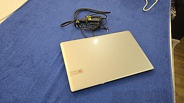 Другие бренды ноутбука: Packard Bell EasyNote (15.6") - Экран 15.6", широкоформатный, матрица — 9