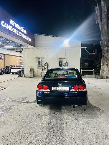 crown athlete 3 5: Honda Civic: 2008 г., 1.3 л, Вариатор, Гибрид, Седан — 9