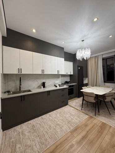 квартира байтик баатыр: 2 комнаты, 75 м², Элитка, 5 этаж, Евроремонт