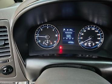 Продажа авто: Hyundai H-1: 2020 г., 2.5 л, Автомат, Дизель, Бус — 2