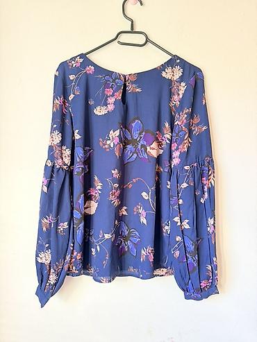 Bluze: Zenske bluze – elegantne i udobne, idealne za posao i svečane prilike — 20