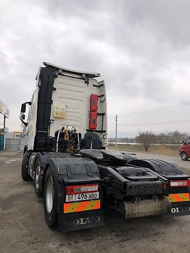 Тягачи: Тягач, Volvo, Тентованный — 7