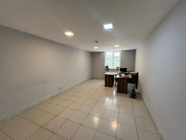 Ofislər: Azadlıq prospektində, Azadlıq metrosuna və Nəsimi metrosuna yaxın — 3