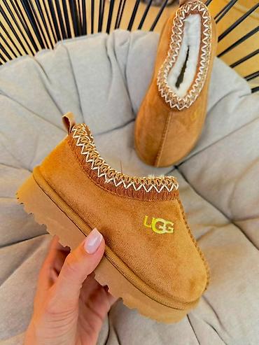 Ugg obuća: UG

25 do 36

2800 — 11