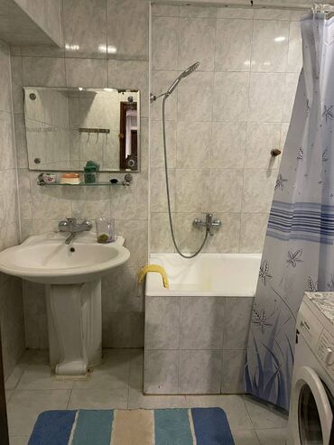 Uzunmüddətli kirayə mənzillər: Mənzil kirayə verilir 4 otaqlı köhnə tikili 120 m², Yasamal q — 9