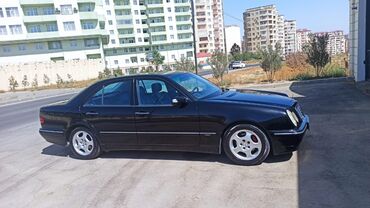 Mercedes-Benz: Mercedes-Benz E-Class W210 sedan - Kuzov: 4 qapılı sedan, qara rəng - — 6