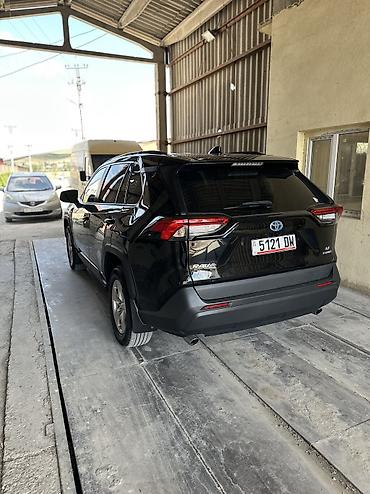 android avto: Toyota RAV4: 2021 г., 2.5 л, Вариатор, Гибрид, Кроссовер — 4