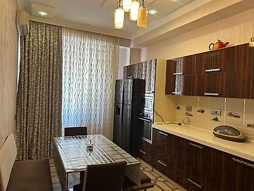 bir otaql: 3 otaqlı, Yeni tikili, 135 kv. m — 4
