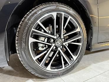 Toyota: Toyota Camry: 2025 г., 2.5 л, Вариатор, Гибрид, Седан — 7