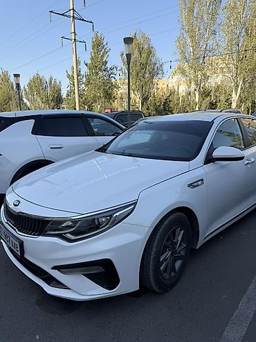 Kia K5: 2019 г., 2 л, Автомат, Бензин, Седан