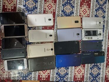 Samsung Galaxy S22, 4 GB, rəng - Ağ, Face ID