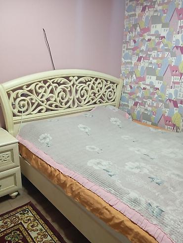 Спальный гарнитур, Б/у, Двуспальная кровать, цвет - Бежевый at lalafo.kg Спальный гарнитур, Б/у, Двуспальная кровать, цвет - Бежевый