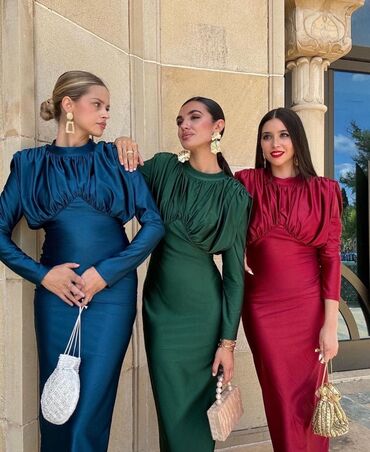 Haljine: M, L, S (EU 36), Dugih rukava — 1