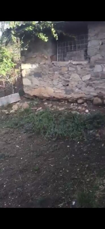 Həyət evləri və villaların satışı: Daşkəsən rayon qazax yolçu kəndində xoşbulağa yaxın ev satılır 9 sot — 5