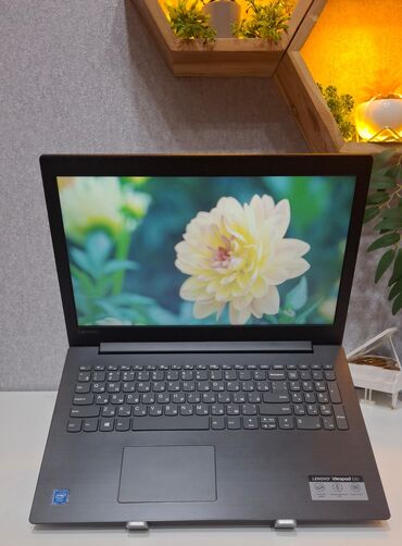 noutbuklar satis: İşlənmiş Lenovo IdeaPad, 15.6 ", Intel Celeron, 256 GB