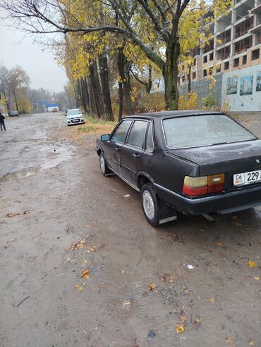 ауди 800: Audi 80: 1985 г., 1.8 л, Механика, Бензин, Седан