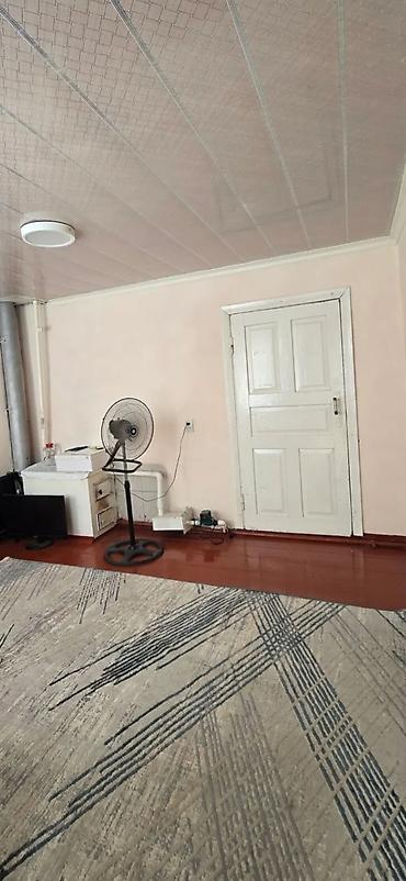 дом с мансардой: 50 м², 3 комнаты, Без подселения — 2
