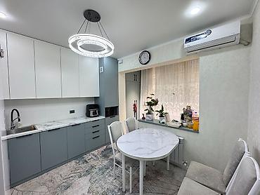 Продажа квартир: 1 комната, 52 м², ул. Горького / Алматинка 108 серия, 4 этаж, Евроремонт — 2