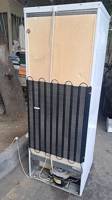 samavar satisi: Indesit iki kameralı soyuducu QAZI VURULMALIDI BAŞQA PROBLEMİ YOXDUR — 2