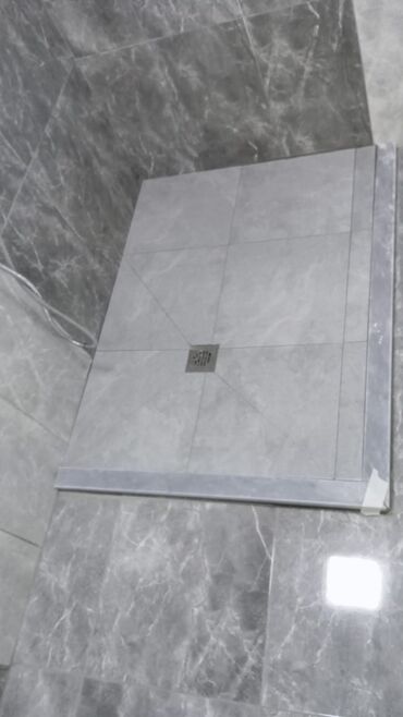 Kafel və metlax: Duş kabinlerin yerlerinin duzelmesi Duş üçün nəzərdə tutulmuş bu — 7