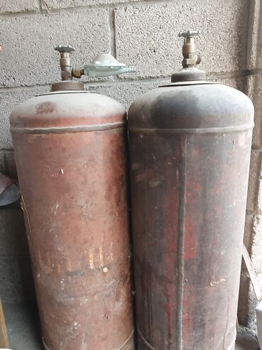 замена газового баллона: Продаются 2 шт газовые баллоны с редуктором