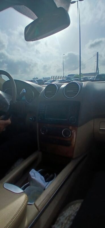 Mercedes-Benz: Mercedes-Benz M-Class: 3.5 l | 2008 il Ofrouder/SUV — 5