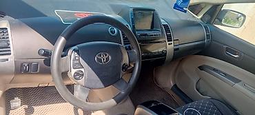 voxy noah: Toyota Prius: 2005 г., 1.5 л, Гибрид, Хэтчбэк — 4