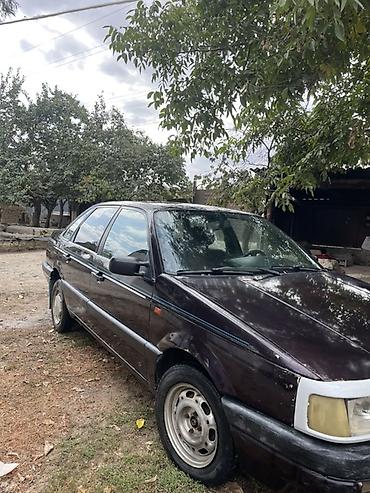 Volkswagen: Volkswagen Passat: 1991 г., 2 л, Механика, Бензин, Седан — 2