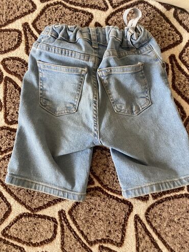Şortlar: Uşaq şortları dəsti - Modellər: 4 ədəd uşaq şortu 1) Açıq mavi cins — 2