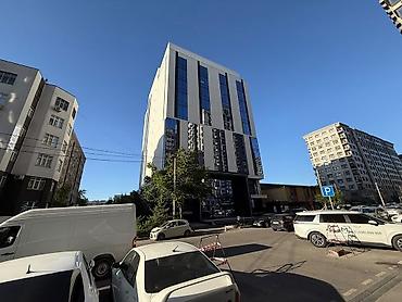 Сдаю Офис целиком: 60 м², В бизнес центре, С ремонтом, Первая линия