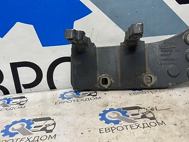 Другие детали кузова: Кронштейн подножки прав. Daf XF 460 2015 Контрактный из Германии, в — 3