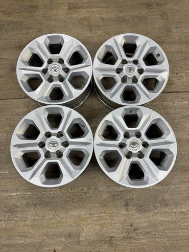 Диски: Литые Диски R 17 Toyota, Комплект, отверстий - 6, Б/у — 3