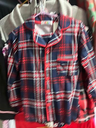 Другая мужская одежда: Мужские пижамы Мусжкие халаты Мужское термобелье Широкий ассортимент — 29