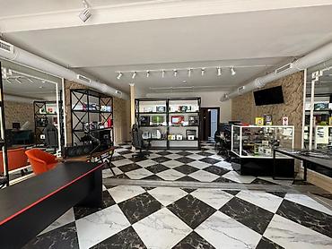 Продажа магазинов: Продажа магазинов В жилом доме, 115 м², Свежий ремонт, Отдельный вход, 1 этаж — 4