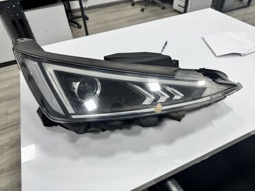 ресницы на фары: Передняя левая фара Hyundai Оригинал