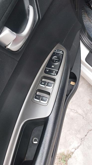 продажы авто: Kia K5: 2018 г., 2 л, Автомат, Газ, Седан — 9