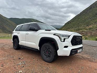 sequia: Toyota Sequoia: 2023 г., 3.5 л, Автомат, Гибрид, Внедорожник — 10