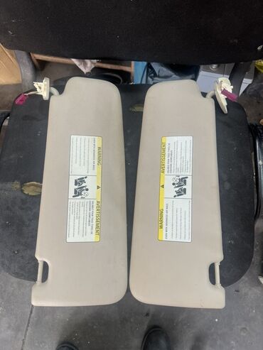 солнцезащитный зонт для автомобиля: Məhsul: Avtomobil üçün günlük (cüt) Təsvir: - Rəng: Açıq bej - Sol və