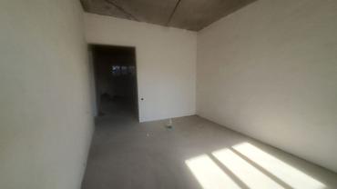 Продажа помещений свободного назначения: Продаю коммерческое цокольное помещение 3х комнатную 68кв.м на первой — 8