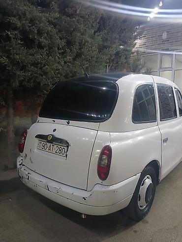 Rover: LTI TX4 London Taxi – klassik taksi dizaynlı, geniş və rahat salonlu — 10