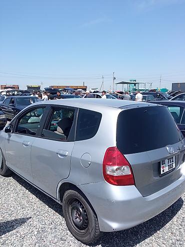 Honda: Honda Fit: 2002 г., 1.3 л, Вариатор, Бензин, Хэтчбэк — 4