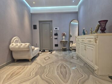 Yeni tikili: Bakıxanov qəs., 4 otaqlı, Yeni tikili, m. İnşaatçılar, 154 kv. m