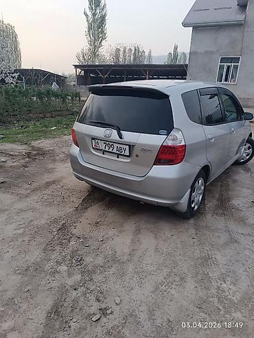 Honda: Honda Fit: 2002 г., 1.5 л, Вариатор, Бензин, Хэтчбэк — 7