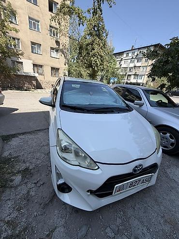 byd e1: Toyota Aqua: 2016 г., 1.5 л, Вариатор, Гибрид, Хэтчбэк — 5