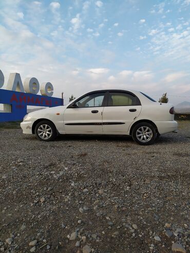 Daewoo: Daewoo Lanos: 1999 г., 1.5 л, Механика, Бензин