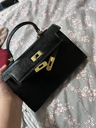 Сумка Hermes Kelly люкс качество в черном цвете - Материал: тисненая