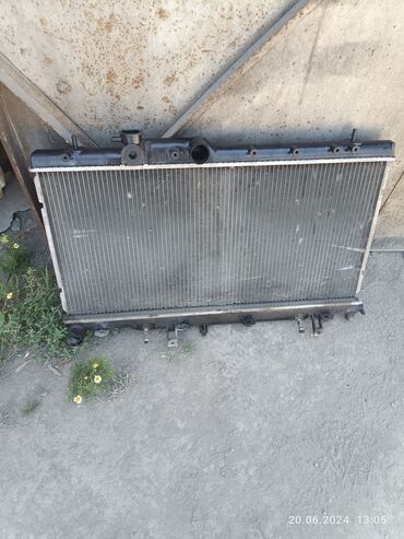 легаси 5: Продаю радиатор на Субару Легасивсе целоеОригенал радиатор