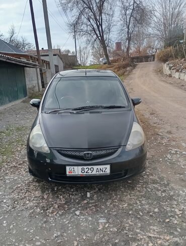 распошивалку в рассрочку: Honda Fit: 2003 г., 1.3 л, Вариатор, Бензин